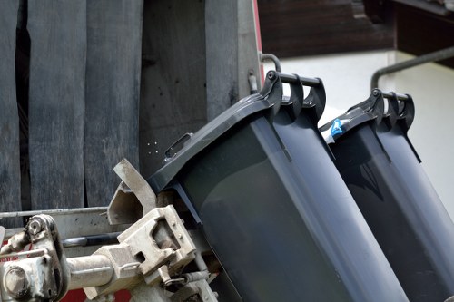 Choosing reliable furniture clearance in Poplar